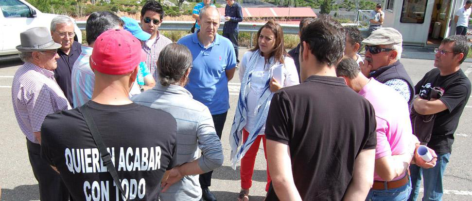 El PSOE de Palencia muestra en el Pozo &ldquo;Las Cuevas&rdquo; de Velilla su apoyo a la miner&iacute;a