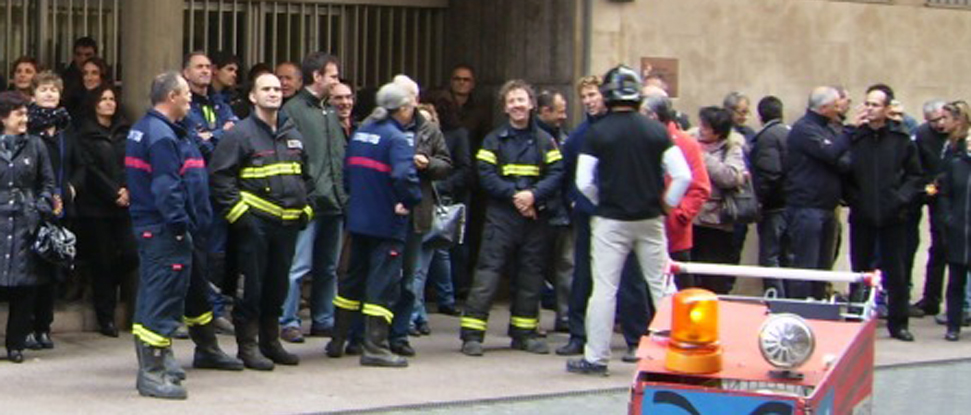 El PSOE se entrevistar&aacute; con el sindicato de bomberos tras prohibir el PP su asistencia a los Viernes de Negro