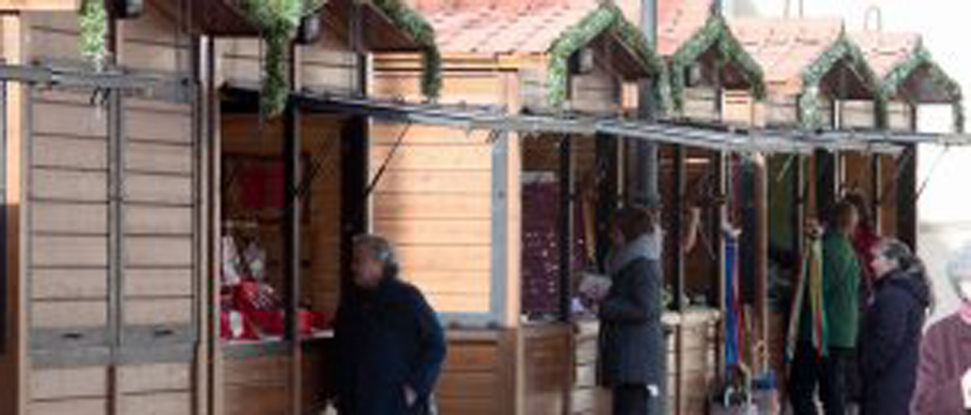 Gallego pide explicaciones sobre el expediente abierto a los artesanos instalados en la Plaza Mayor