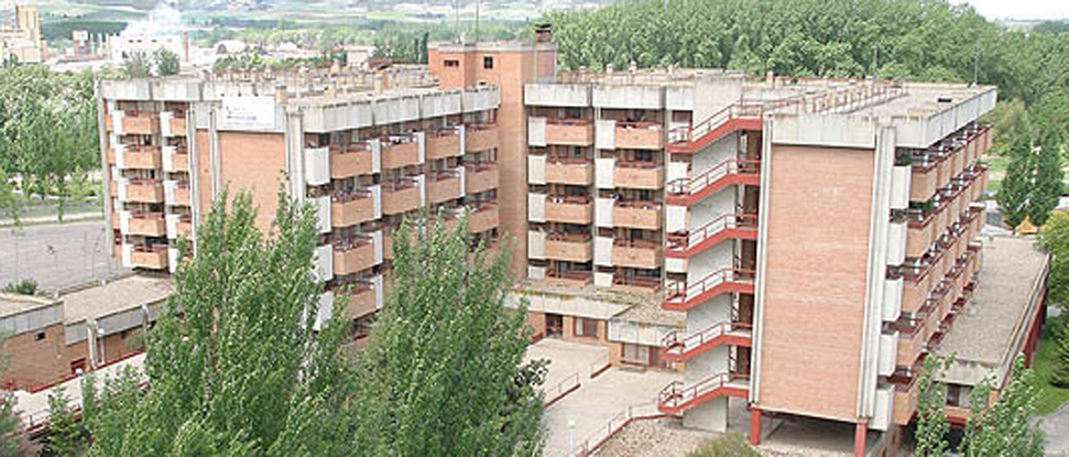 El PSOE pide la ampliaci&oacute;n de plazas p&uacute;blicas para personas mayores en la Residencia &ldquo;Puente de Hierro&rdquo;