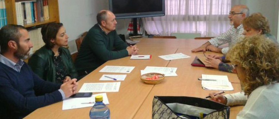 El PSOE de Palencia muestra su apoyo a los peluqueros en su lucha por la reducci&oacute;n del IVA