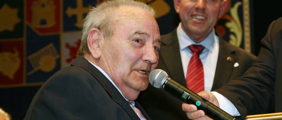 <div>La familia socialista muestra sus condolencias por el fallecimiento de Rafael V&aacute;zquez Sedano</div>
