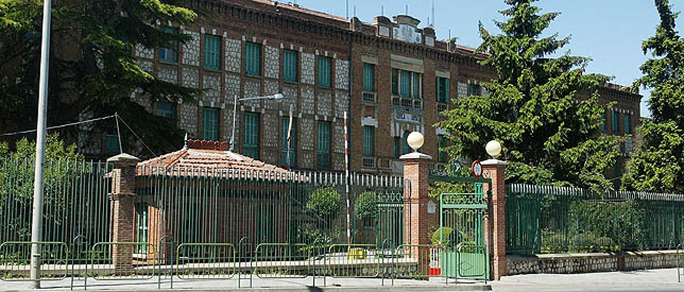 El PSOE pide un pronunciamiento firme del Ayuntamiento en defensa de la F&aacute;brica de Armas