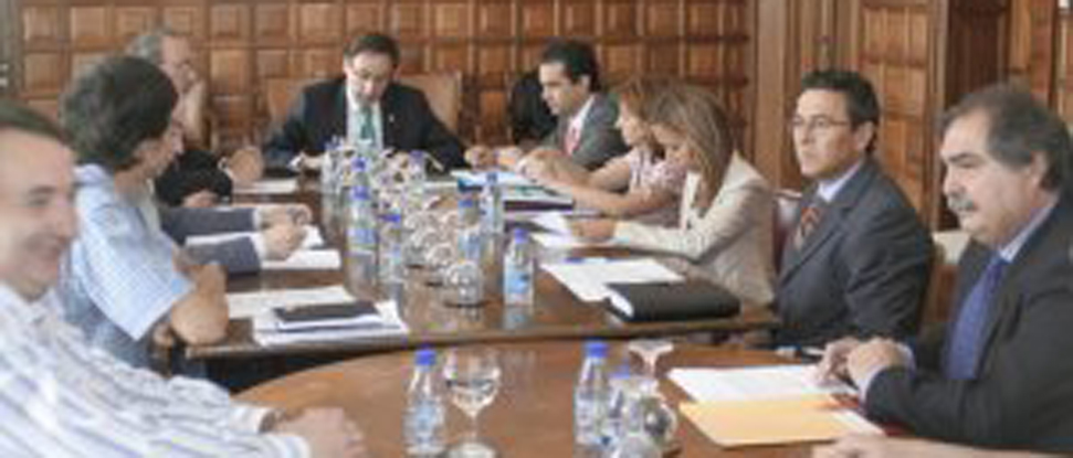 El PSOE pide la limpieza del cauce y las riberas del r&iacute;o Carri&oacute;n a su paso por la capital