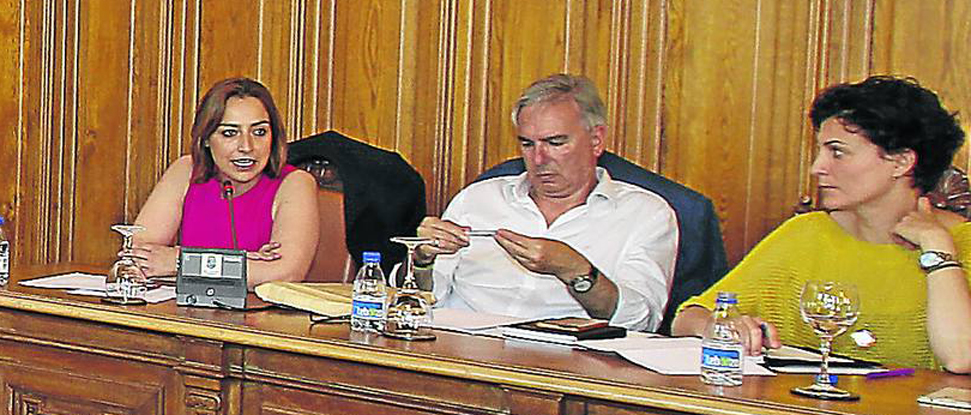 El PSOE insiste en la necesidad de constituir antes de que concluya 2015 la Mesa de Di&aacute;logo Social