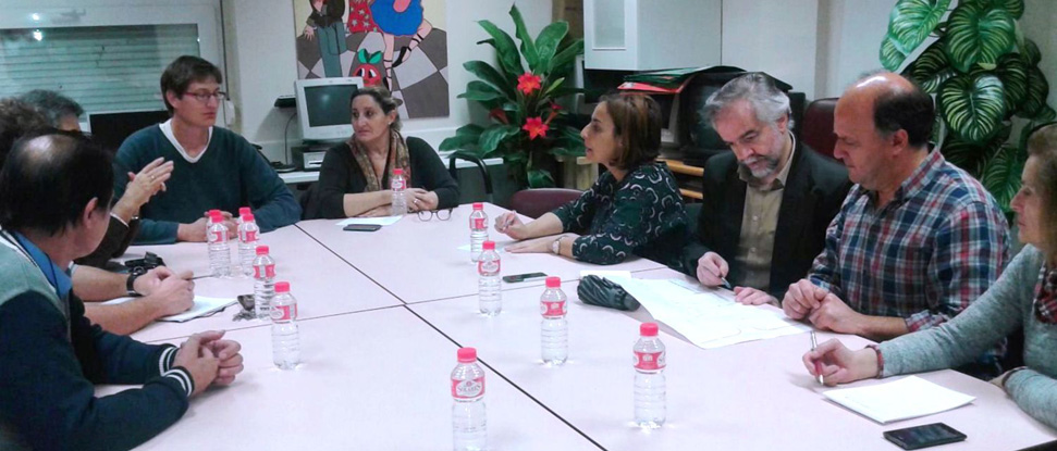 Los vecinos de la Avenida de Madrid se muestran preocupados por la falta de iluminaci&oacute;n en algunas zonas del Barrio