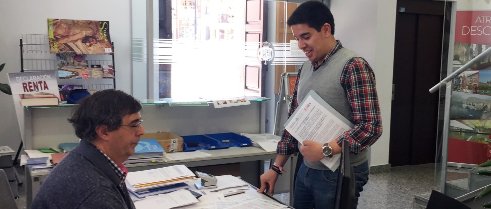 El PSOE de Carri&oacute;n insta a la Junta a derogar el nuevo Reglamento de Pesca Deportiva