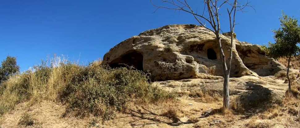 El PSOE plantear&aacute; a la Junta Vecinal de Villar&eacute;n de Valdavia una defensa valiente del eremitorio rupestre