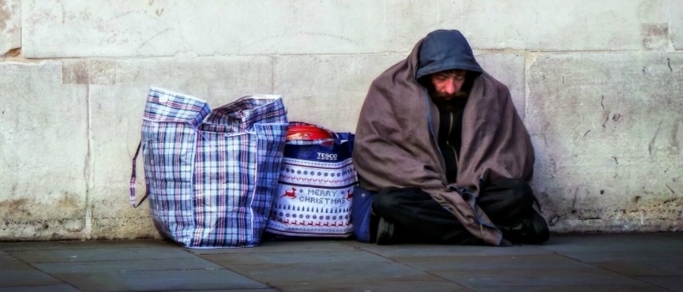 El PSOE pide en el Ayuntamiento un plan de cobertura especial para personas vulnerables