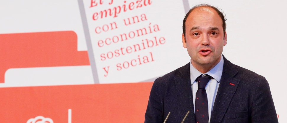 Jos&eacute; Carlos D&iacute;ez presenta en Palencia las l&iacute;neas econ&oacute;micas de la Ponencia Marco del PSOE