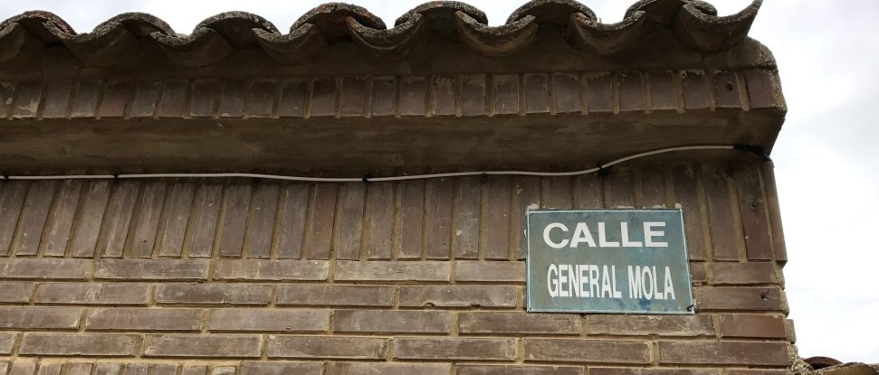 El PSOE insiste en que se retiren las placas dedicadas al General Mola en Boadilla del Camino