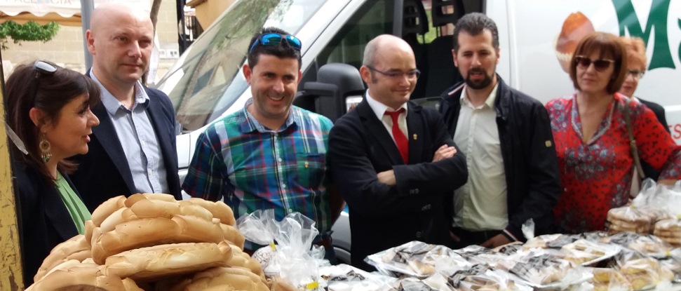 Luis Tudanca califica el proceso congresual del PSOE en su visita a Grijota de plural y diverso