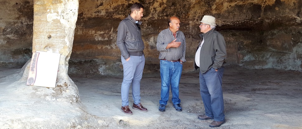 El PSOE anuncia nuevas iniciativas para preservar la ermita rupestre de Villar&eacute;n de Valdivia