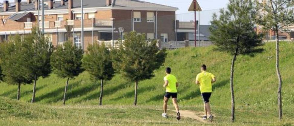 El PSOE pide al alcalde que rectifique y ejecute un parque de acceso p&uacute;blico y gratuito en el &ldquo;Ribera Sur&rdquo;