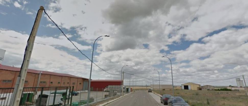 <div>El PSOE se interesa en las Cortes por la actividad industrial del Pol&iacute;gono de Paredes de Nava</div><div><br /></div>