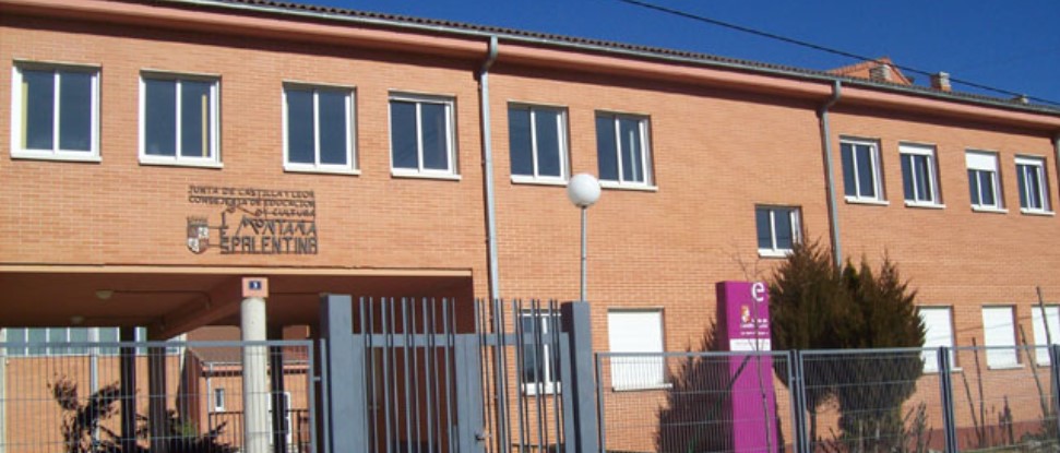 El PSOE debate en las Cortes la amortizaci&oacute;n de plazas docentes para el pr&oacute;ximo curso