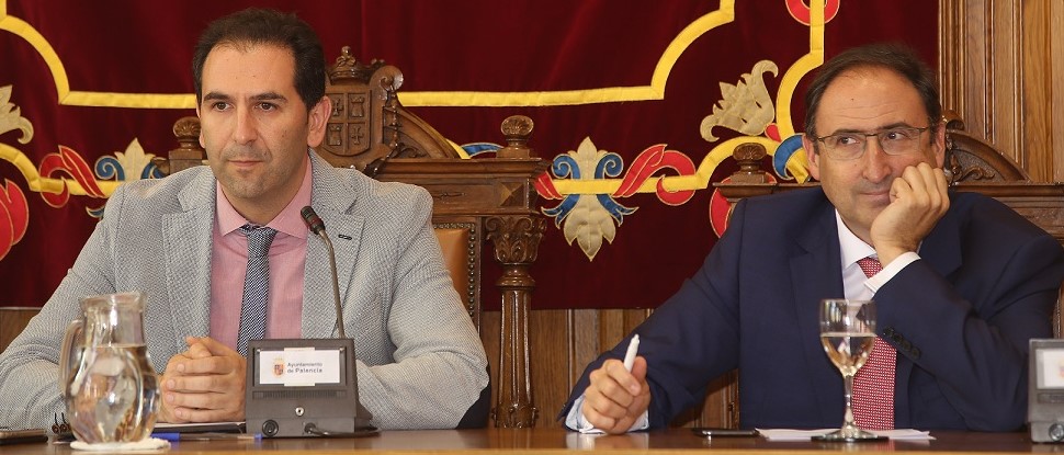 El PSOE lamenta el uso de las instituciones por parte del PP para pagar las deudas generadas por los pactos