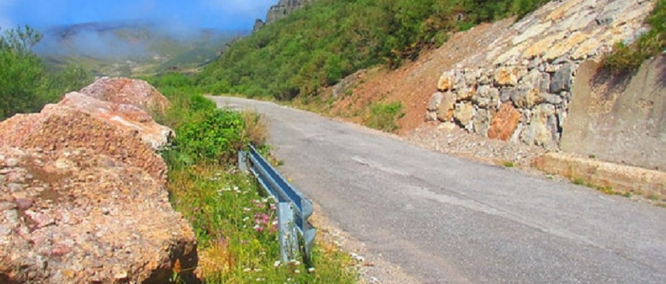 El PSOE lamenta la falta de mantenimiento de la carretera que conduce al Alto del Golobar