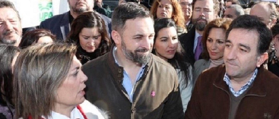 El PSOE pide a Marcos que deje de ejercer de consejera y trabaje por el sector del campo