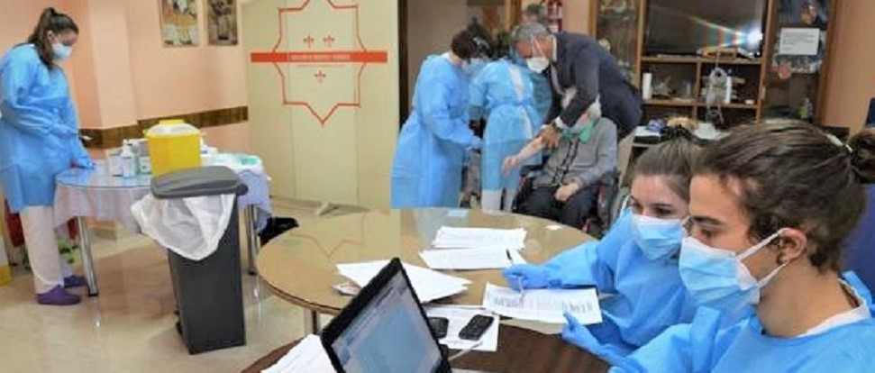 El PSOE pregunta en las Cortes por los criterios de la Junta para paralizar la vacunaci&oacute;n en Palencia