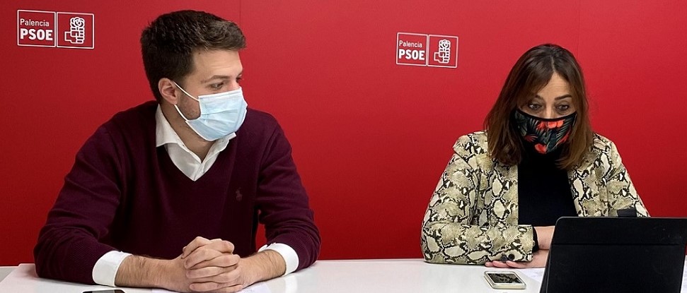 El PSOE pide al Ayuntamiento que medie ante la Junta para mantener el servicio de piscina de “El Campo de la Juventud” El PSOE pide al Ayuntamiento que medie ante la Junta para mantener el servicio de piscina de “El Campo de la Juventud”