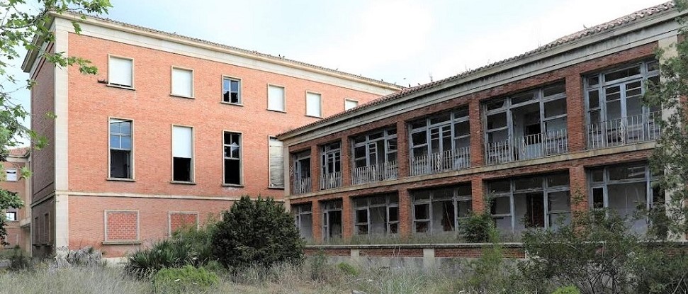 El PSOE pide la implicación de la Junta para convertir el Colegio de Huérfanas de Ferroviarios en un Centro Cultural El PSOE pide la implicación de la Junta para convertir el Colegio de Huérfanas de Ferroviarios en un Centro Cultural
