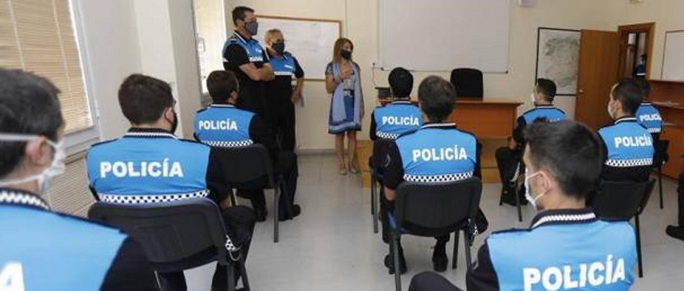 El PSOE solicita una reunión urgente para afrontar el problema de las oposiciones a Policía Local El PSOE solicita una reunión urgente para afrontar el problema de las oposiciones a Policía Local