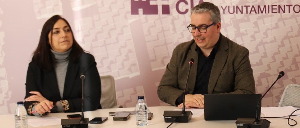 <div>El Ayuntamiento de Palencia presenta el nuevo diseño de las líneas de autobús urbano</div> <div>El Ayuntamiento de Palencia presenta el nuevo diseño de las líneas de autobús urbano</div>