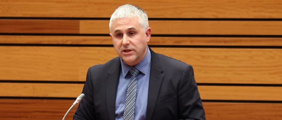 <div>El PSOE logra el acuerdo de las Cortes para instar a la Junta a solicitar la cesión del Colegio de Huérfanas de Ferroviarios</div> <div>El PSOE logra el acuerdo de las Cortes para instar a la Junta a solicitar la cesión del Colegio de Huérfanas de Ferroviarios</div>